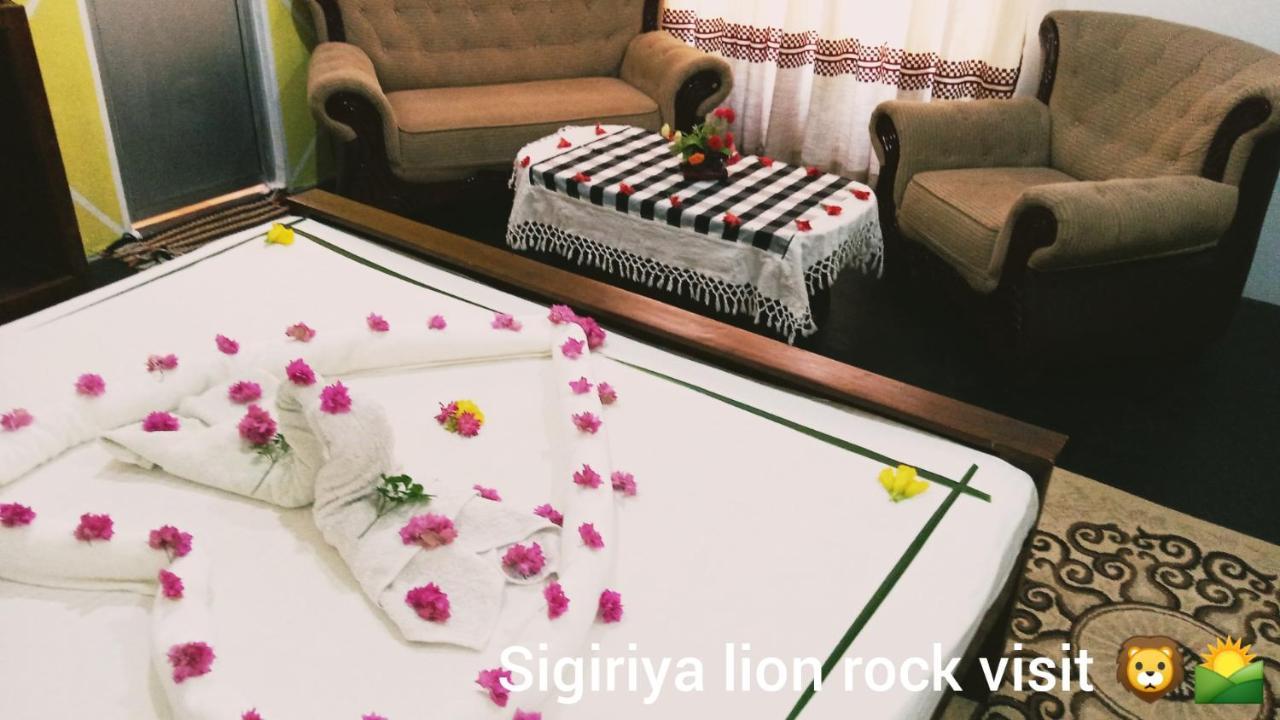 Oleena Home Stay Habarana Extérieur photo